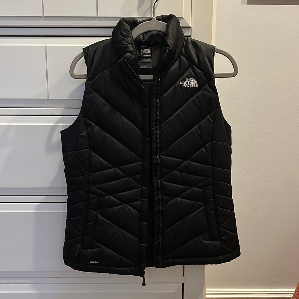 Black Women’s Northface Vest